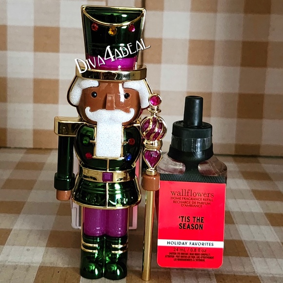 Bath & Body Works NUTCRACKER WITH CANDY CANE Wallflower Plug & Wallflower Refill - Picture 1 of 3